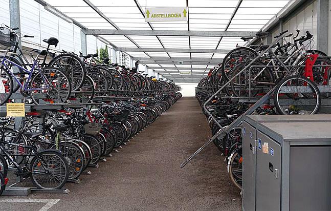 Fahrrad-Garage am Erfurter Bahnhof